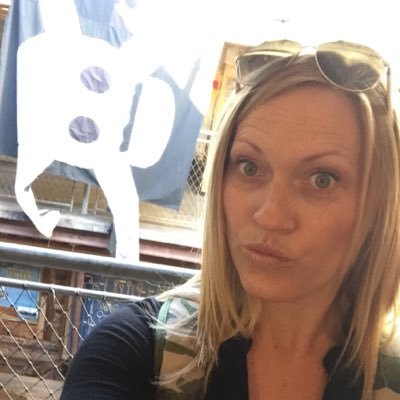 Profile Picture of Nichole Horne (@DarlingNik42) on Twitter