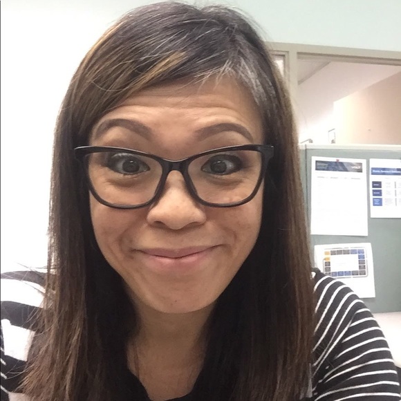 Profile Picture of Belina Luzod (@maybelsyrup) on Poshmark