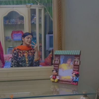 Profile Picture of Amna Memon (@AmnaMemon17) on Twitter