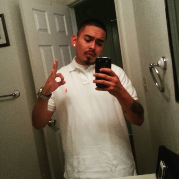 Profile Picture of Matthew Villarreal (@mvillarreal209) on Poshmark