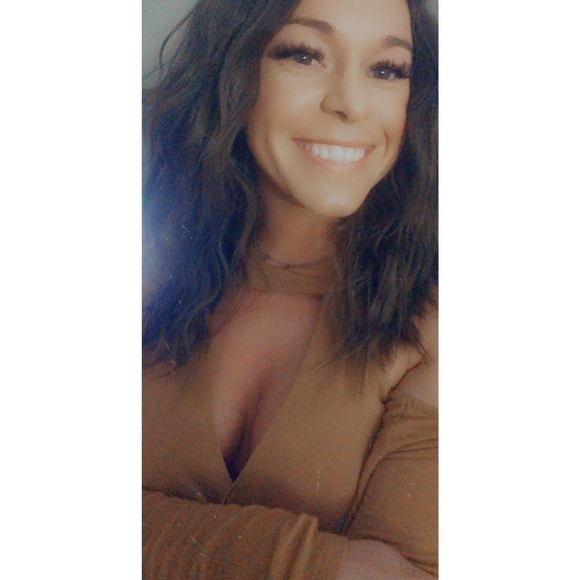 Profile Picture of Kylee Caudell (@kyleecaudell) on Poshmark