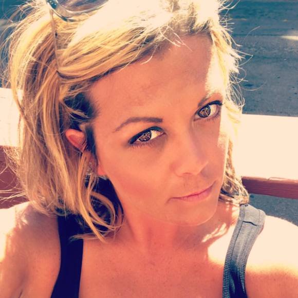 Profile Picture of Allison Rock (@arockduval) on Poshmark