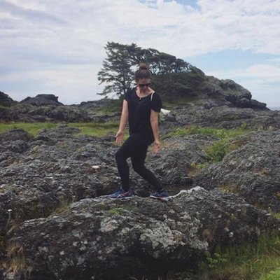 Profile Picture of Julia W. Gaffney (@JuliaWGaffney) on Twitter