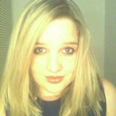 Profile Picture of Vicky (@vickywhiting22) on Twitter