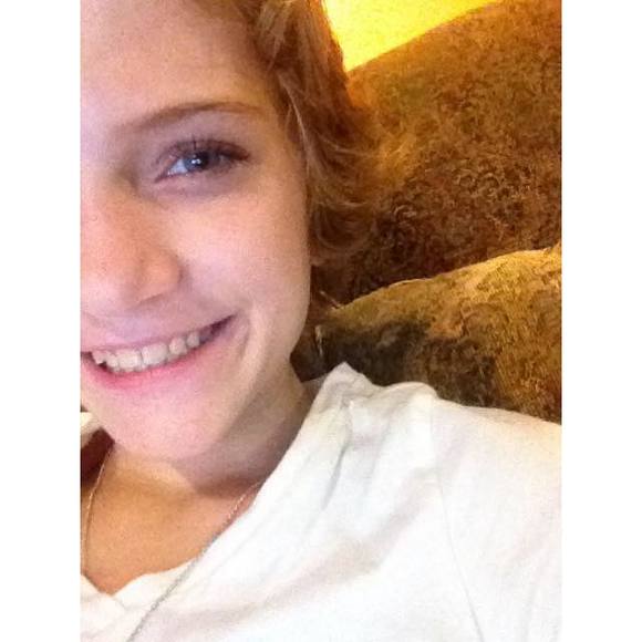 Profile Picture of Elizabeth Alsup (@chosenbadly) on Poshmark