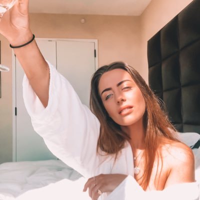 Profile Picture of Sophie Richardson (@sophieoliviarch) on Twitter