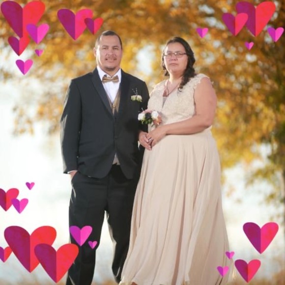 Profile Picture of Marcella Bloomfield (@marcellabloom) on Poshmark