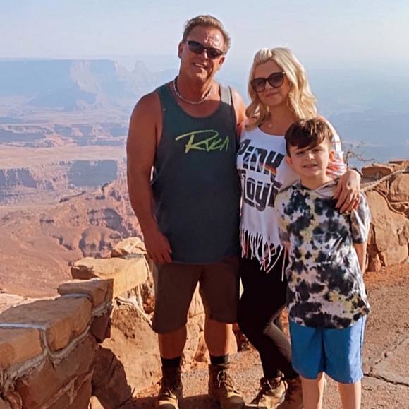 Profile Picture of Natalie Axtell (@natalieaxtell) on Poshmark