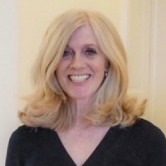 Profile Picture of Anne Odland (@aedodland) on Poshmark