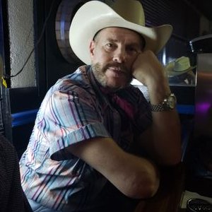 Profile Picture of Glenn A Fuksa Snell (@FuksaSnell) on Twitter