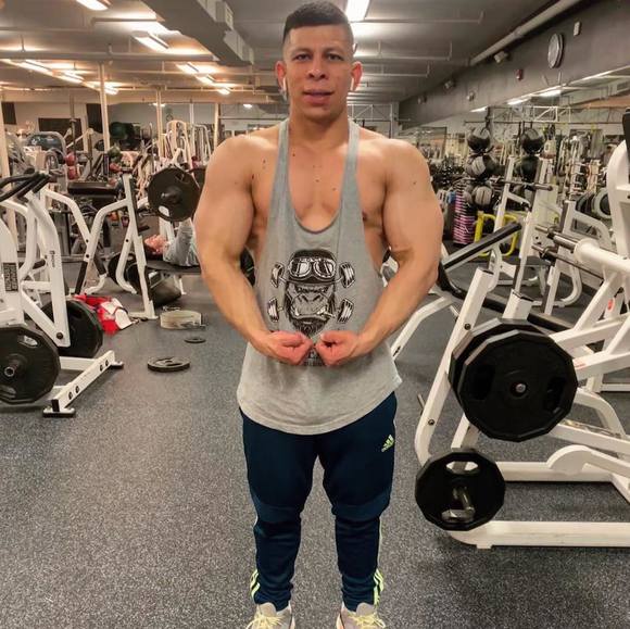 Profile Picture of Ariel Maldonado (@shark09) on Poshmark