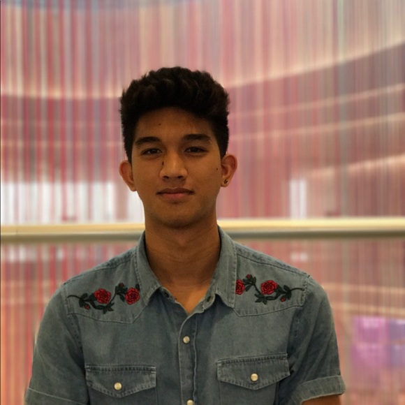 Profile Picture of Rich Tibayan (@richtibayan11) on Poshmark