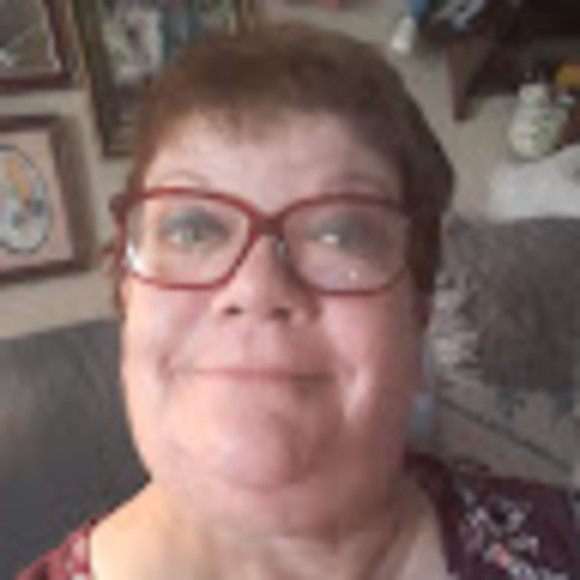 Profile Picture of Janet Norton (@nortonjanet55) on Poshmark