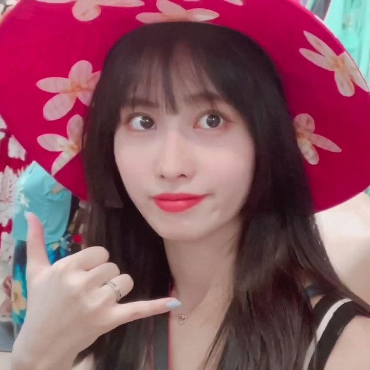 Profile Picture of #1 momo Stan of all time (@@noellespowers) on Tiktok