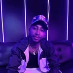 Profile Picture of Robin Martyr (@Robin-Martyr) on Facebook