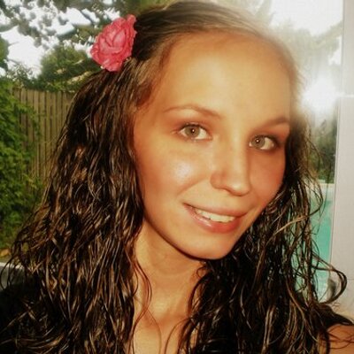 Profile Picture of Stephanie McDougall (@stephncasey1) on Twitter