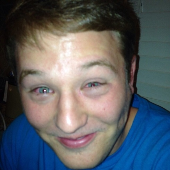 Profile Picture of Daniel Monday (@mondayz) on Poshmark