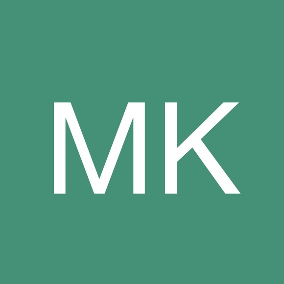 Profile Picture of Martina Kolenc-backus (@mmkcloset) on Poshmark