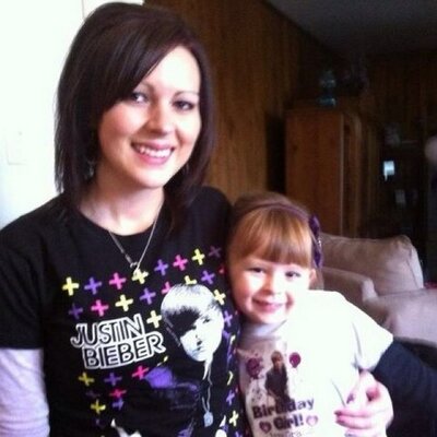 Profile Picture of Kindra (@KindraRoberts) on Twitter