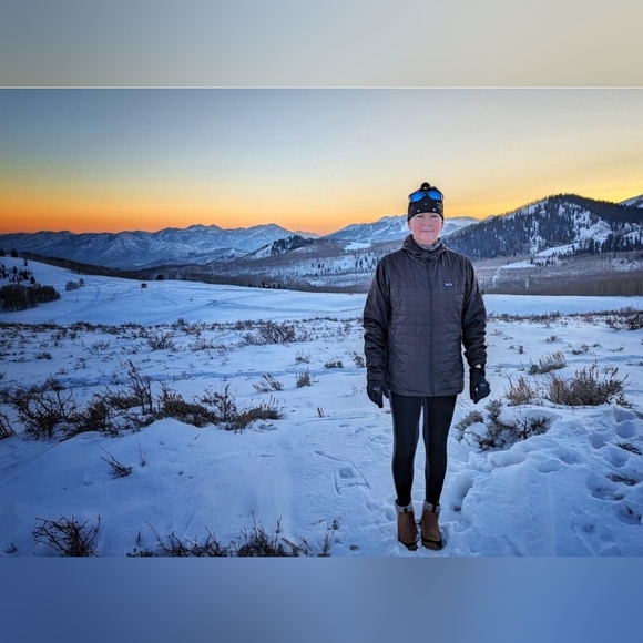 Profile Picture of Deborah Walsh (@luckystarsfarm) on Poshmark