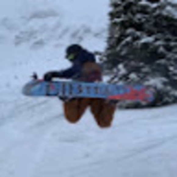 Profile Picture of Noah Silvaggio (@noah_silvaggio) on Poshmark