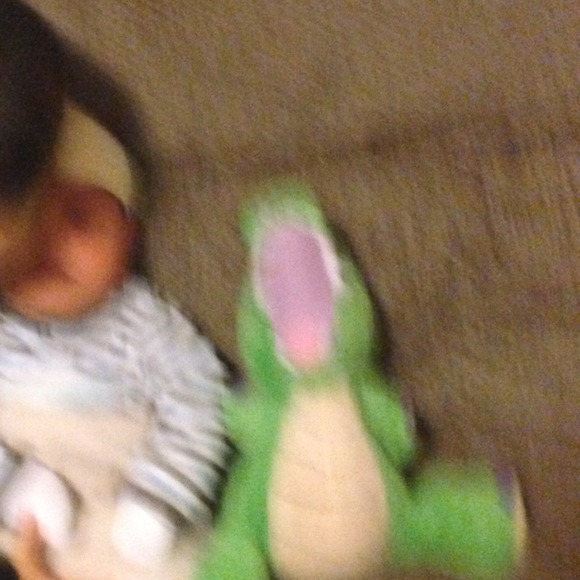 Profile Picture of Shelly Li (@shellymybelly12) on Poshmark