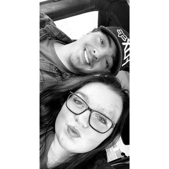 Profile Picture of Emma Seghi (@emmaseghi) on Poshmark