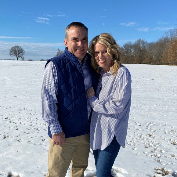 Profile Picture of Cheryl Roberts (@cherylroberts71) on Poshmark