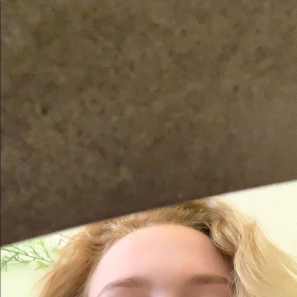 Profile Picture of Mckenzie Smith (@zee_mackk) on Poshmark