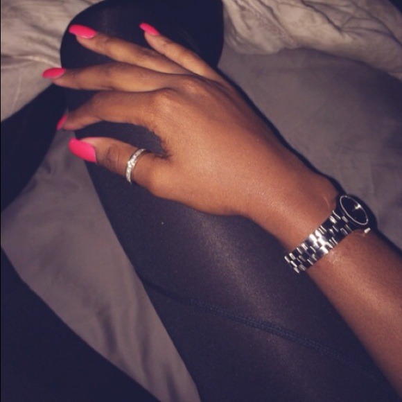 Profile Picture of Omosefe Ozigbo (@aio) on Poshmark