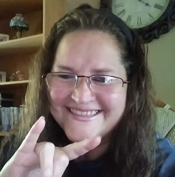 Profile Picture of Paulette Tewanger (@ptewanger) on Poshmark