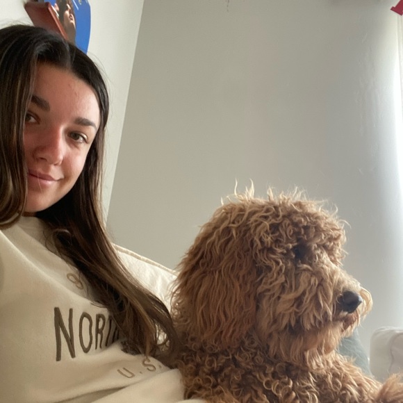 Profile Picture of Taylor Corrigan (@t_corrigan) on Poshmark