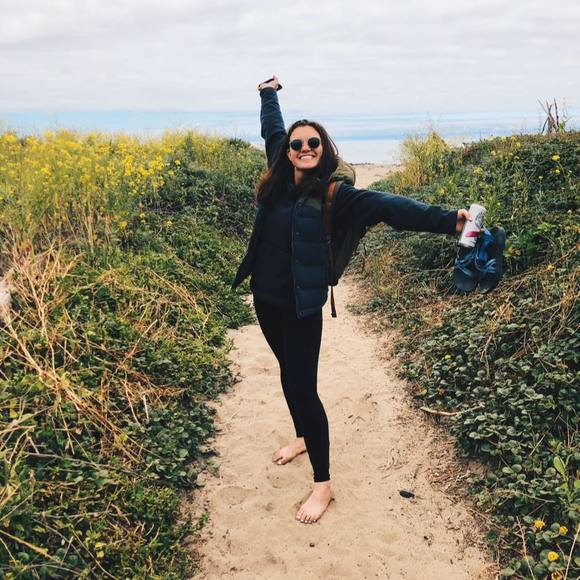 Profile Picture of Katie Cascino (@katiecascino) on Poshmark