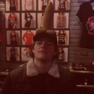 Profile Picture of Bread🍞 (@Brad_Lauerman) on Twitter