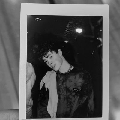 Profile Picture of 𝖅𝖆𝖈𝖍 𝖓 𝖂𝖍𝖎𝖙𝖊  🖤 ☁️ (@ZingDongHerron) on Twitter