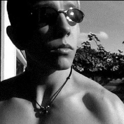Profile Picture of Alan Hobbs (@ironmakesguns) on Twitter