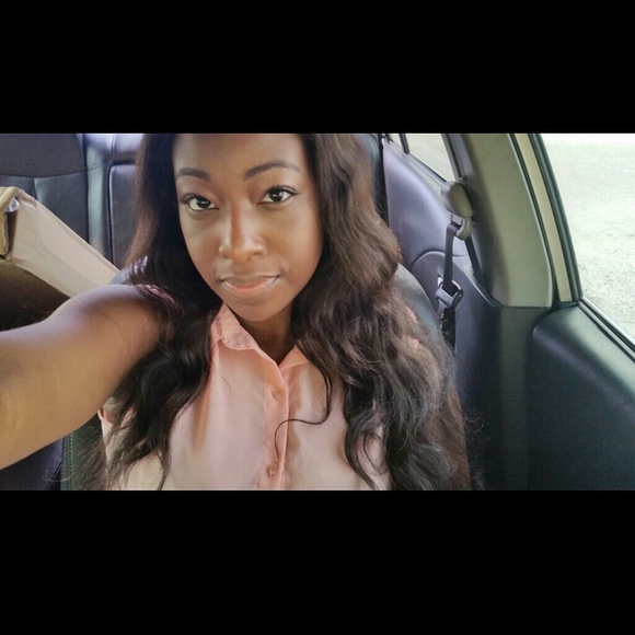 Profile Picture of Gigi Joseph (@gigi954) on Poshmark