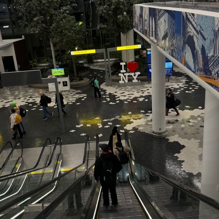 Profile Picture of Christopher (@_mrlova) on Tiktok