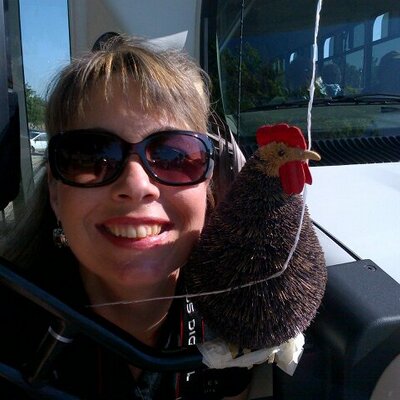 Profile Photo of Kim Crenshaw (@kimmcmob) on Twitter