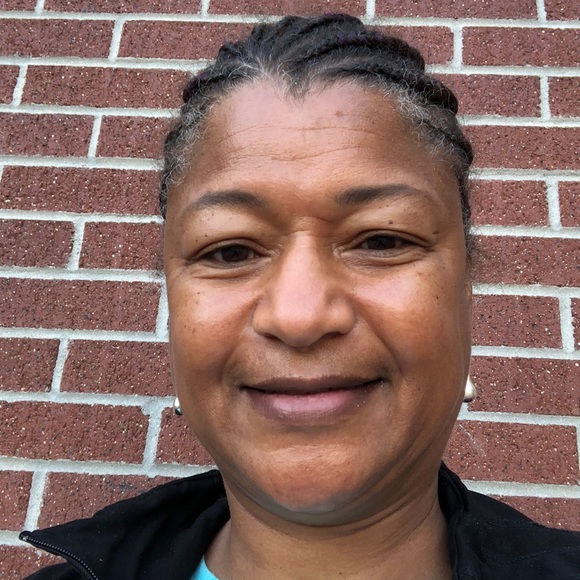 Profile Picture of Sharmane Reggans (@sdreggans) on Poshmark