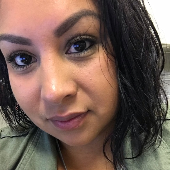 Profile Picture of Norma Torrez (@norma_torrez) on Poshmark