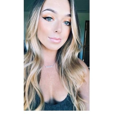 Profile Picture of 𝒦𝒶𝓎𝓁𝑒𝑒  💕 (@_kayleemichelle) on Twitter