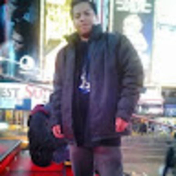 Profile Picture of Pocoyo Pocoyo (@pocoyo865) on Poshmark