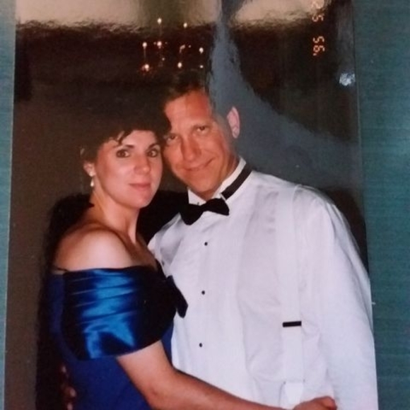 Profile Picture of Scott Laybourn (@srlbourn) on Poshmark