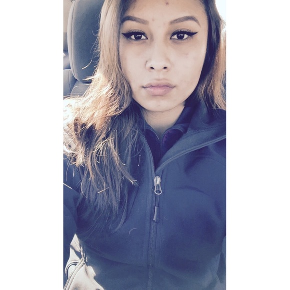 Profile Picture of Kaelynn Pratt (@kaelynnp) on Poshmark