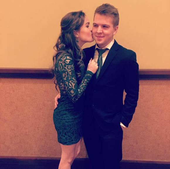 Profile Picture of Clare Finnell (@cfinnell15) on Poshmark