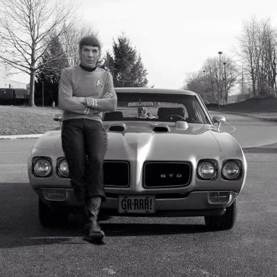 Profile Picture of Ron Hutton (@RoggleRon) on Twitter