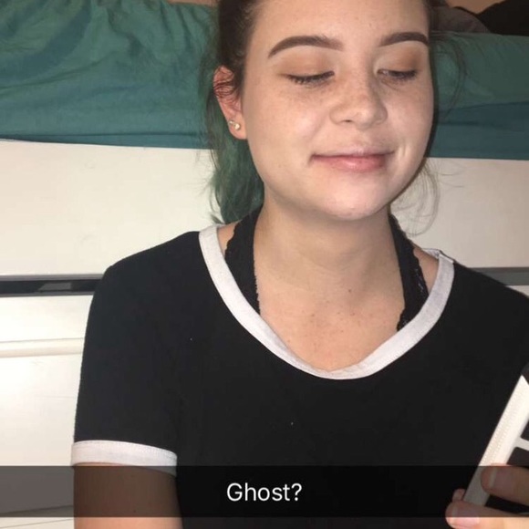 Alaina Paduganan - Poshmark Profile Picture of Alaina Paduganan (@alainamarieee) on Poshmark