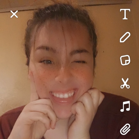 Profile Picture of Audrey Humann (@audreybhumann) on Poshmark