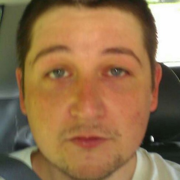Profile Picture of Mike Crews (@mikecrews) on Poshmark